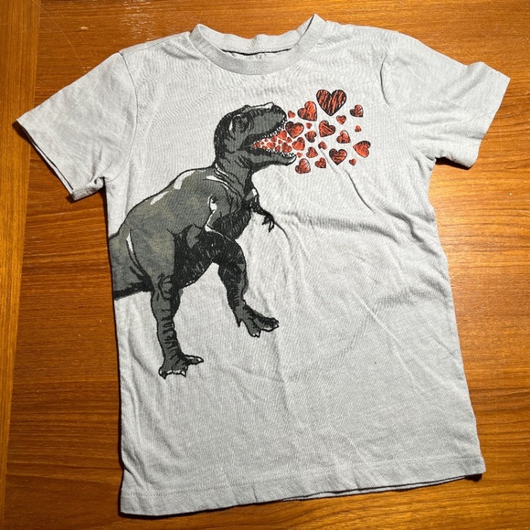 Tucker + Tate Kids Valentines Dinosaur Hearts Short Sleee Tee Grey 7 - Picture 1 of 2